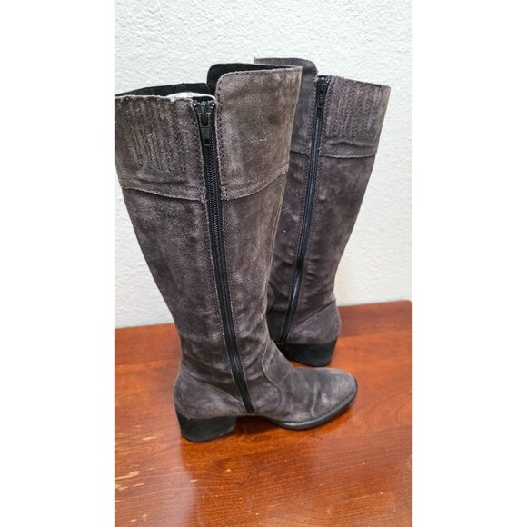 Born Women's Grey Suede Knee-High Riding Boots Side Zippers size 7 - Picture 5 of 10